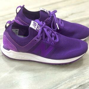 New Balance Size 8 Women's Shoes Sneakers  Purple LIKE NEW